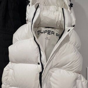 Aritzia The Super Puff Sleeveless